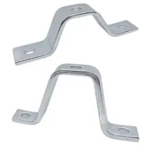 El trapecio ajustable (fijabarras) de acero galvanizado, color plateado, con diseño ajustable para sujetar barras a diferentes alturas.